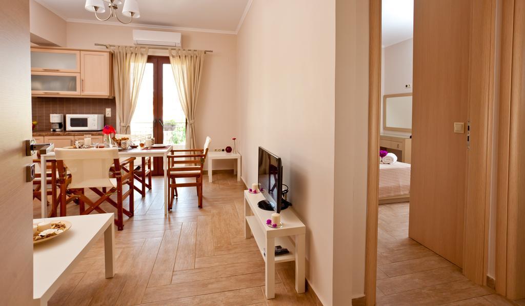 Calm View Aparthotel Vasilikí Room photo