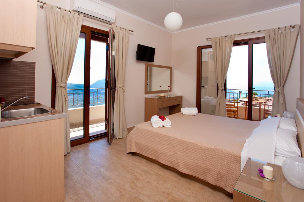 Calm View Aparthotel Vasilikí Room photo